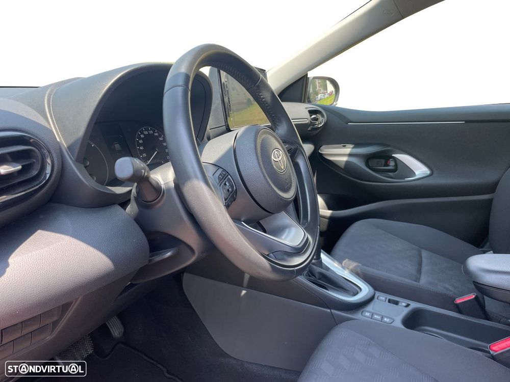 Toyota Yaris - 16