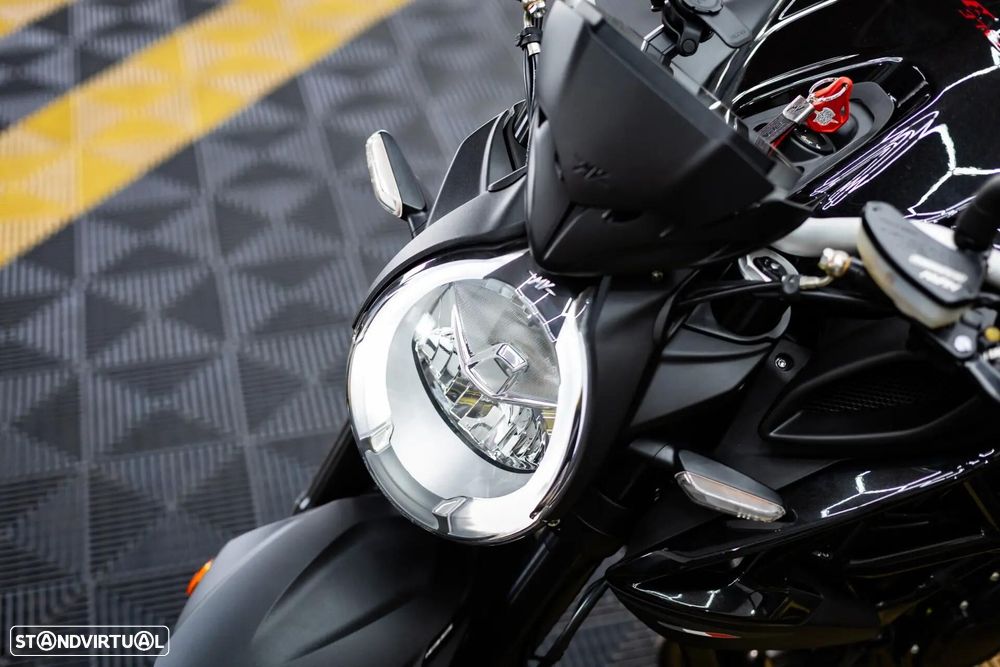 MV Agusta Brutale - 6
