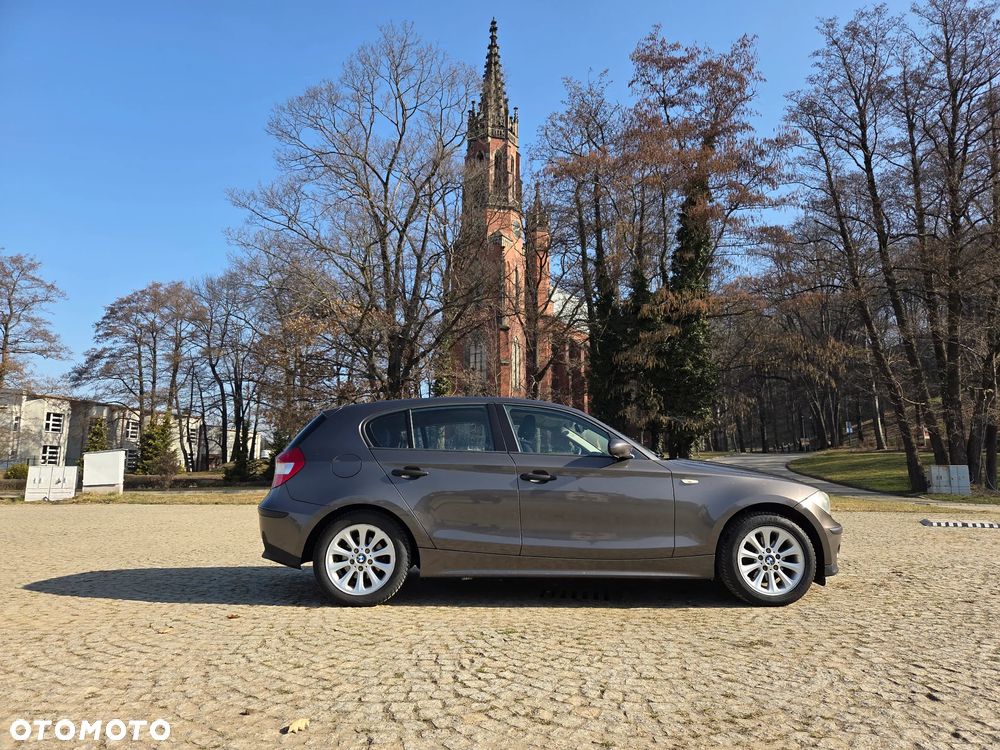 BMW Seria 1 118d - 4
