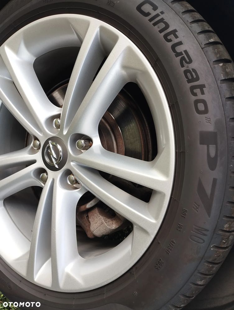 Opel Insignia 2.0 T Sport 4x4 - 10