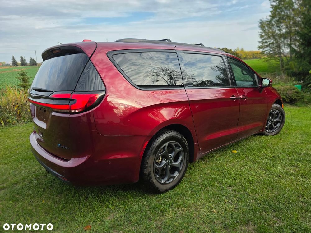 Chrysler Pacifica - 13