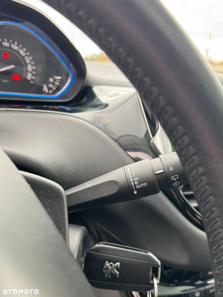 Peugeot 208 e-HDi 115 Stop&Start Allure - 12