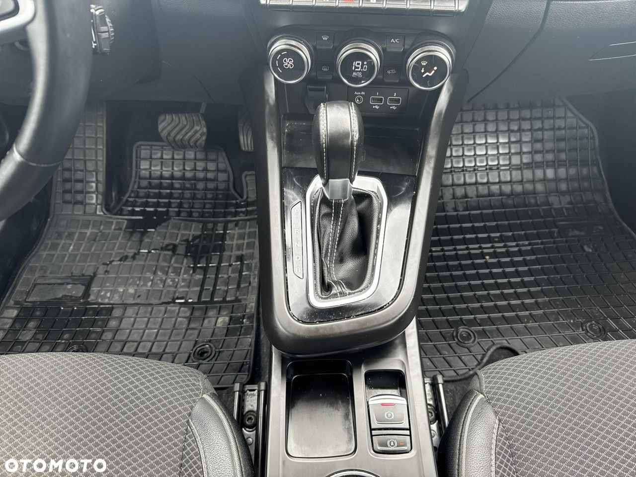Renault Arkana 1.6 E-Tech Full Hybrid 145 Techno MMT - 24