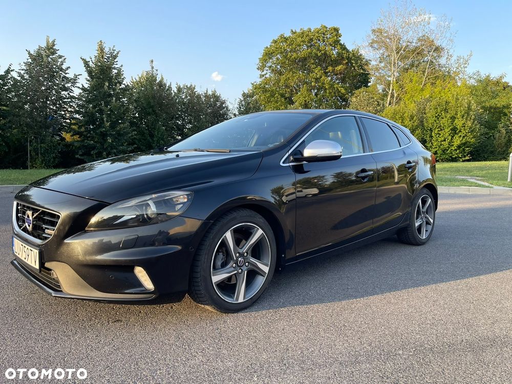 Volvo V40 D2 R-Design - 13