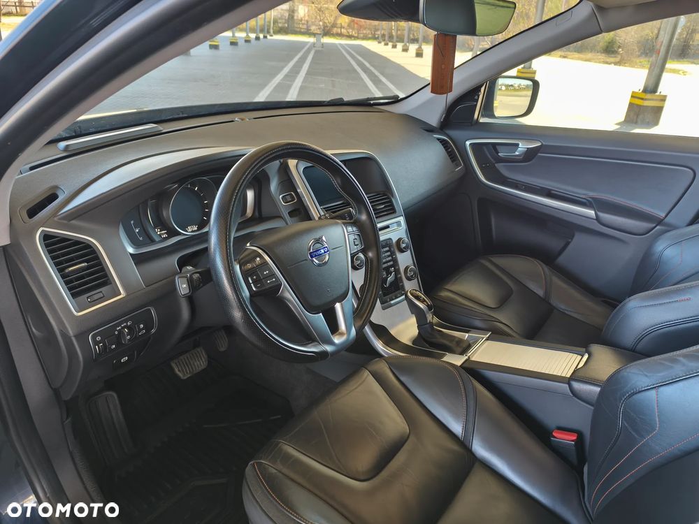 Volvo XC 60 D4 Geartronic Ocean Race - 18