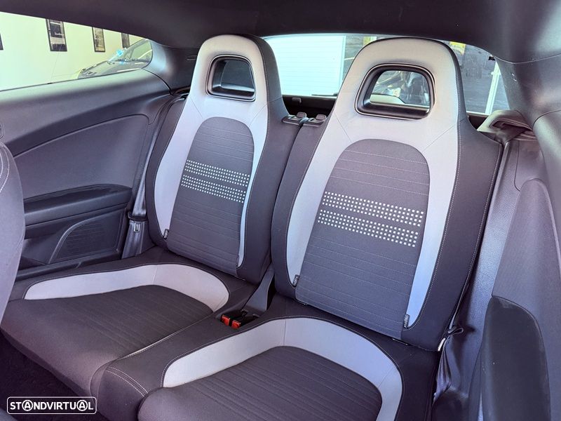 VW Scirocco 2.0 TDI Blue Motion Technologie Life - 18