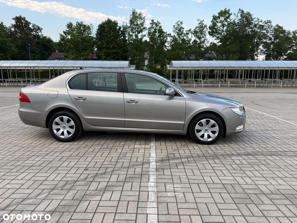 Skoda Superb 2.0 TDI DSG Elegance - 7