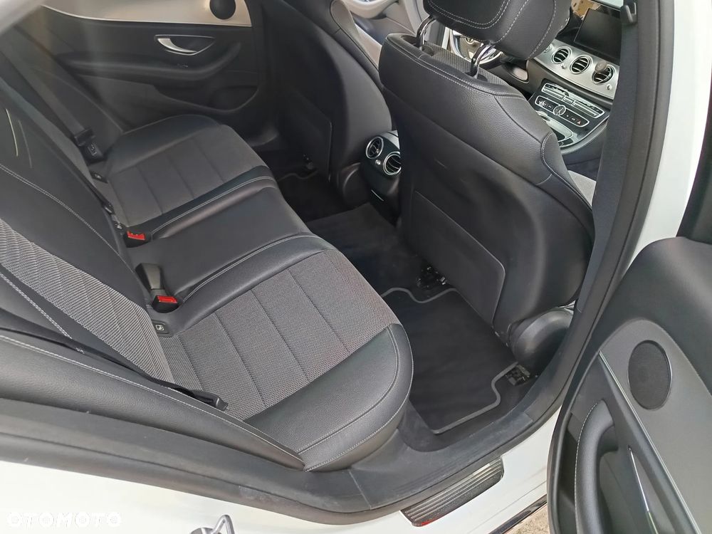 Mercedes-Benz Klasa E 220 d 9G-TRONIC - 6