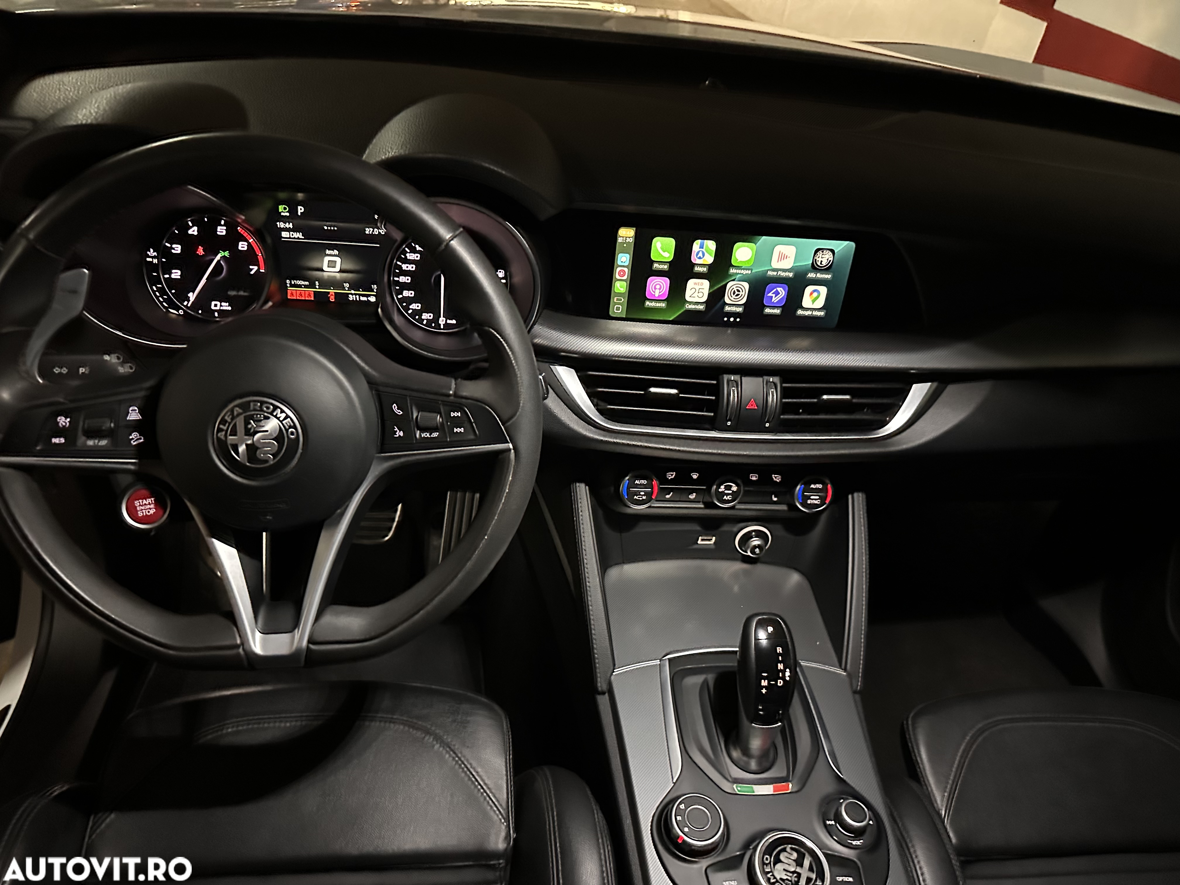 Alfa Romeo Stelvio 2.0 Turbo 16V AT8-Q4 Veloce Ti - 40