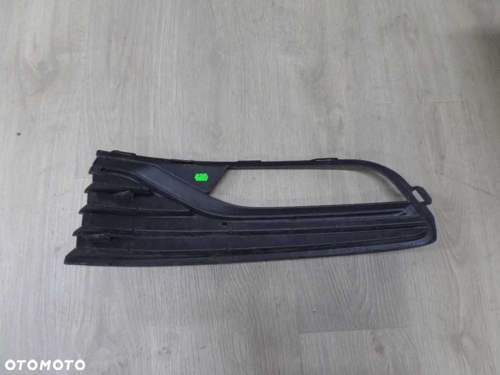 VW POLO 6C KRATKA ZDERZAKA PRAWA 6C0853666J - 6