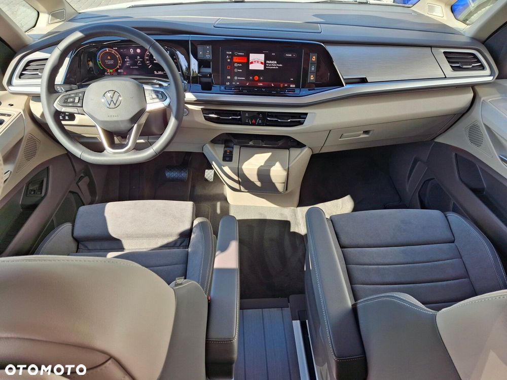 Volkswagen Multivan - 25