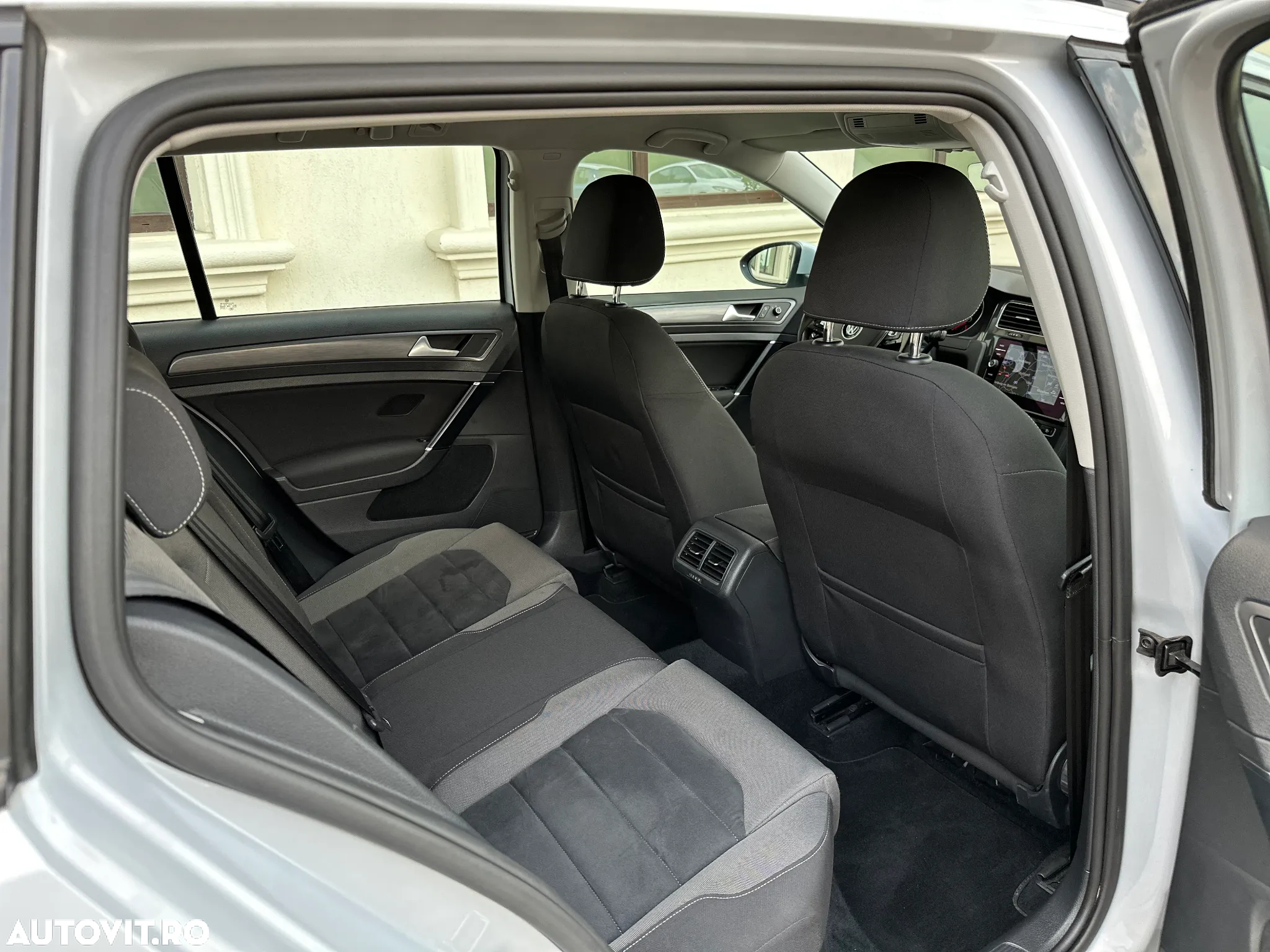 Volkswagen Golf Variant 1.6 TDI (BlueMotion Technology) Trendline - 22