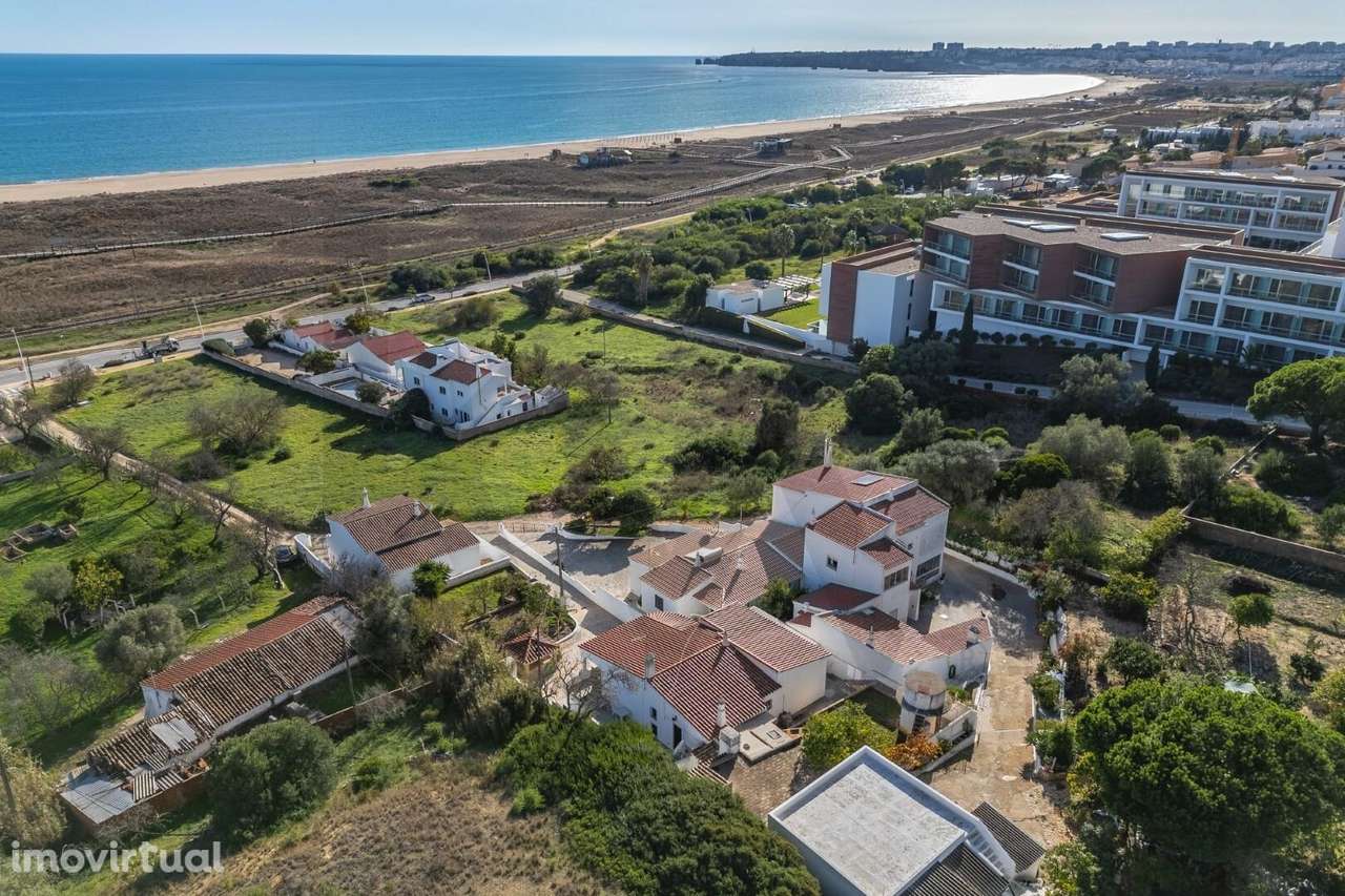 Moradia T2 em frente ao mar na Meia-Praia, em Lagos, com vista panorâm - Grande imagem: 2/51