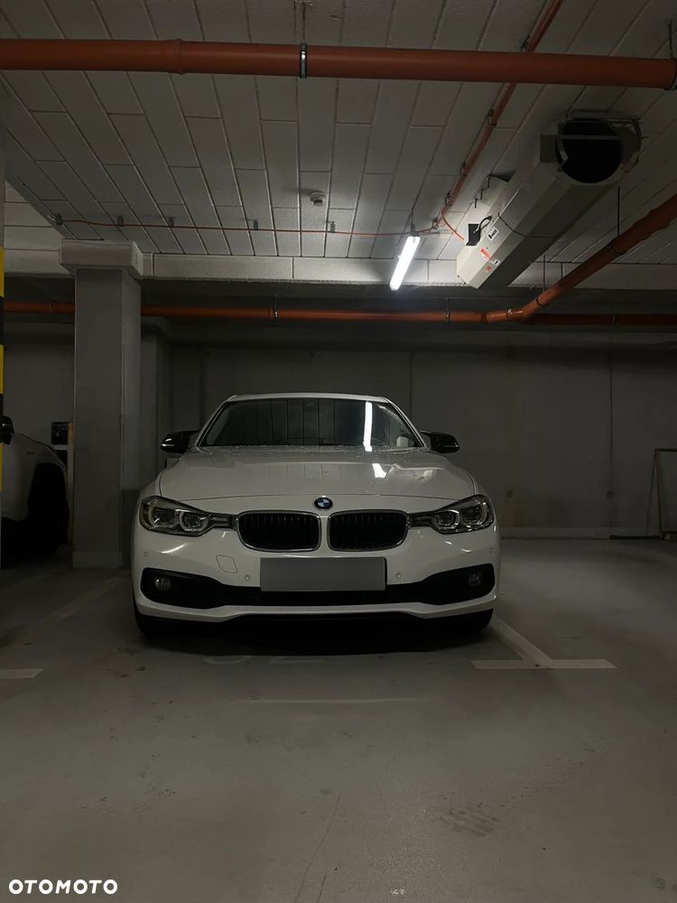 BMW Seria 3 320d Edition Luxury Line Purity - 7