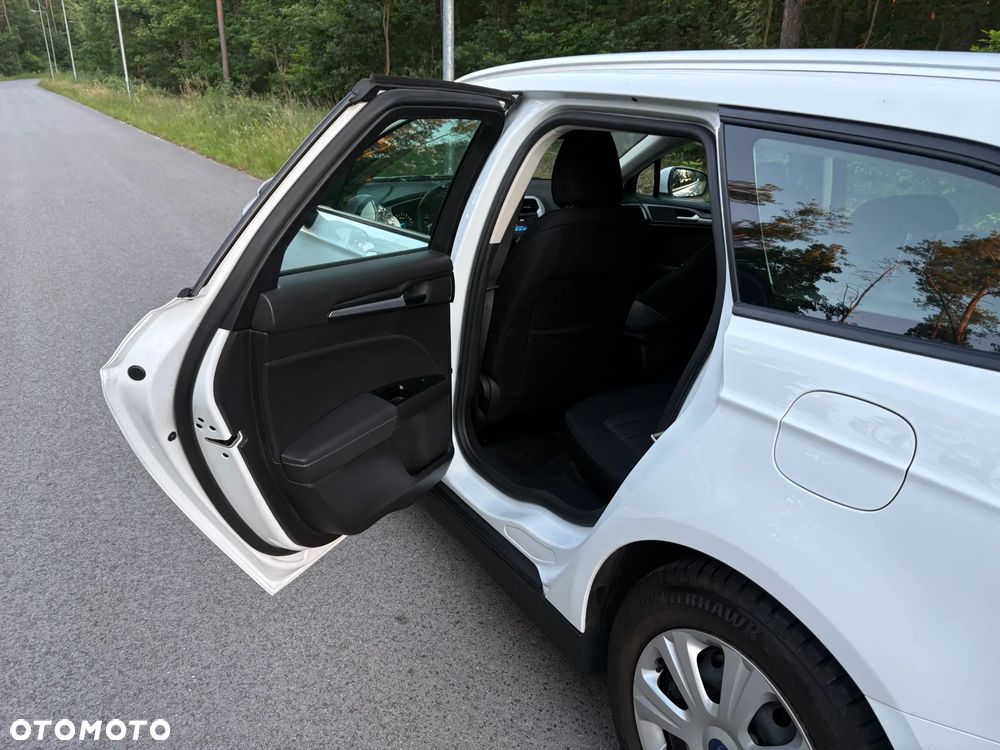 Ford Mondeo - 12