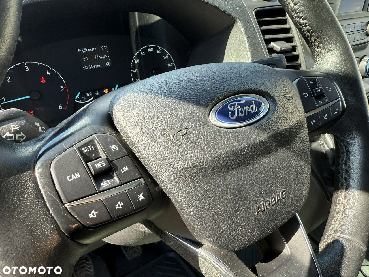 Ford Transit - 18