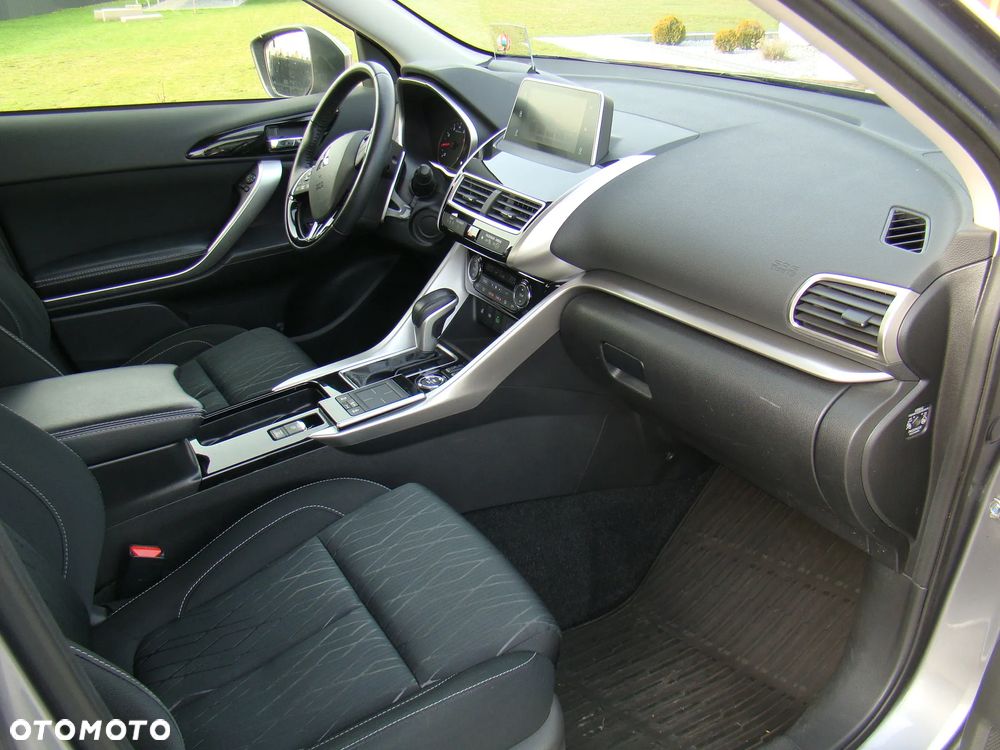 Mitsubishi Eclipse Cross 1.5 T-MIVEC ClearTec CVT 4WD Intro Edition - 32