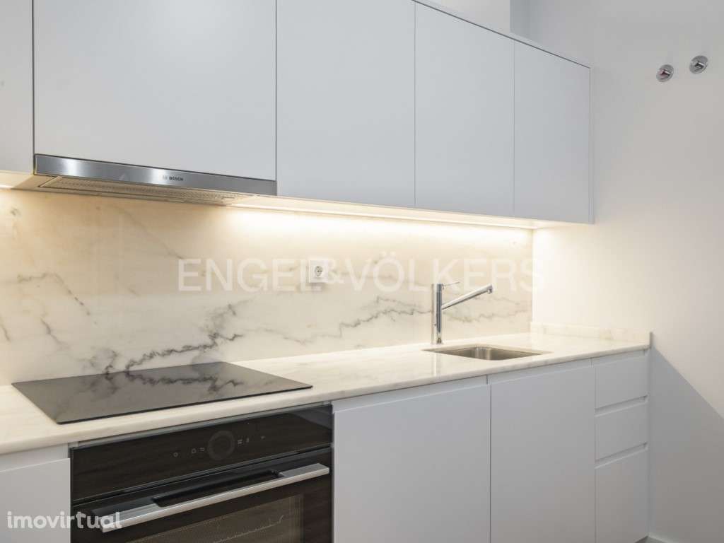 Duplex T2 com Remodelação Premium em Campo de Ourique - Grande imagem: 3/24