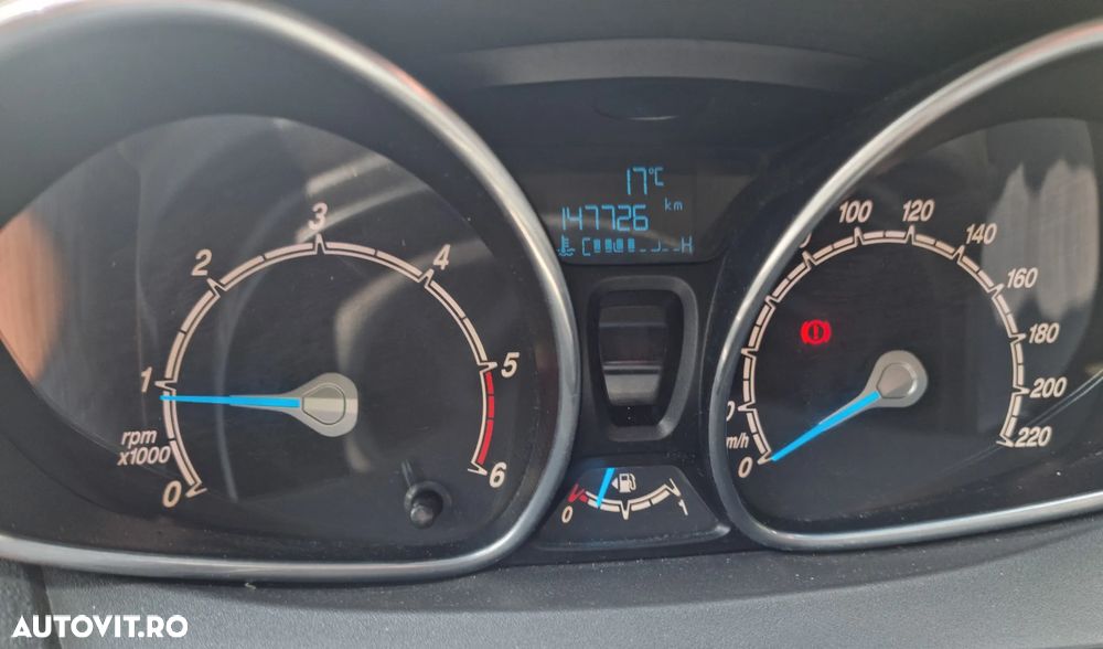 Ford Fiesta - 15