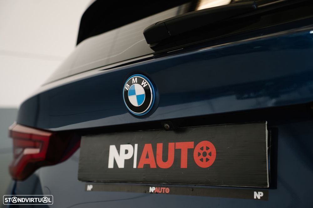 BMW iX3 - 6