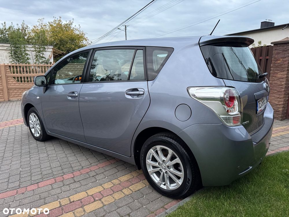 Toyota Verso 1.8 Travel - 9