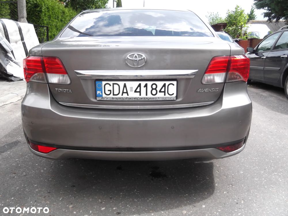 Toyota Avensis - 6