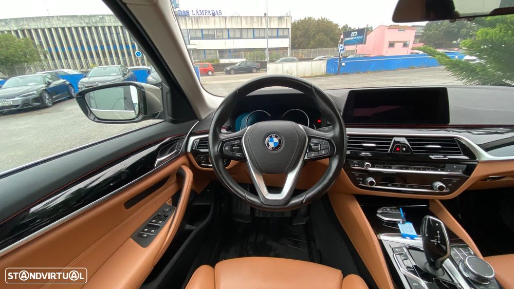 BMW 530 e iPerformance Line Luxury - 26