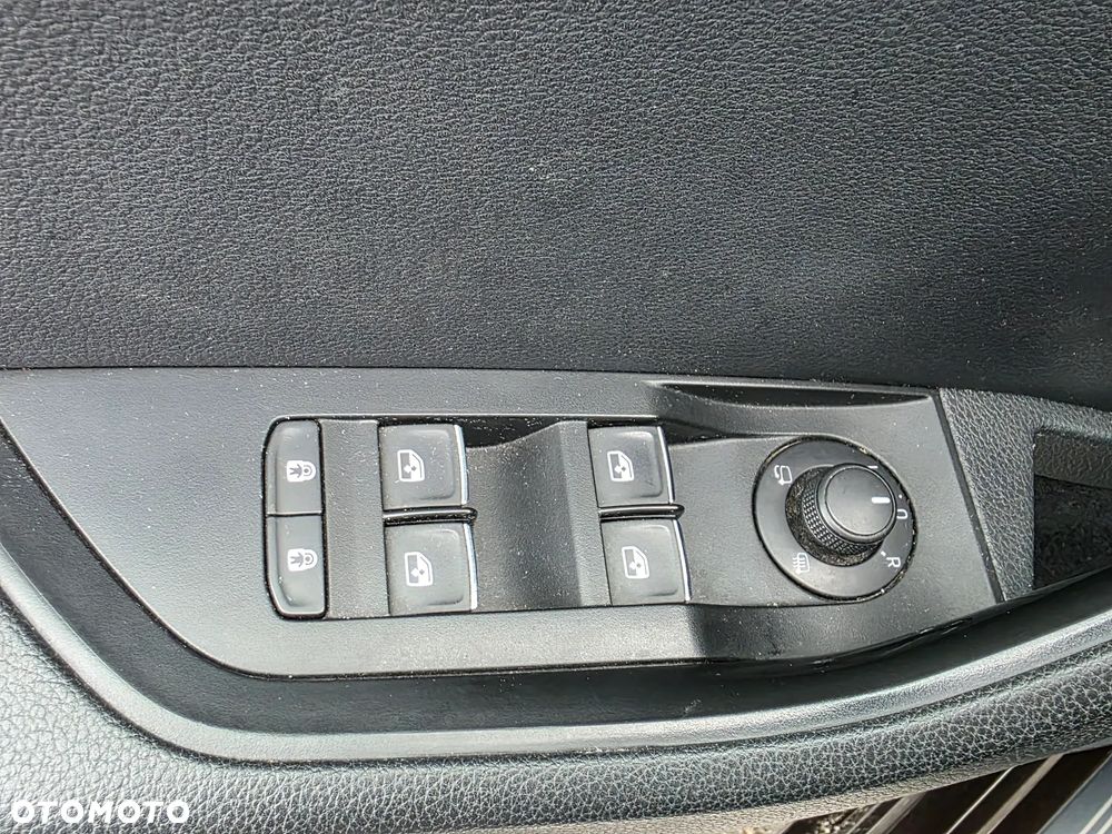 Skoda Superb 2.0 TDI L&K - 22