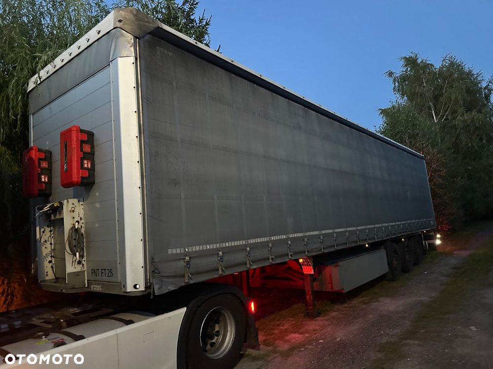 Schmitz Cargobull SCB - 3