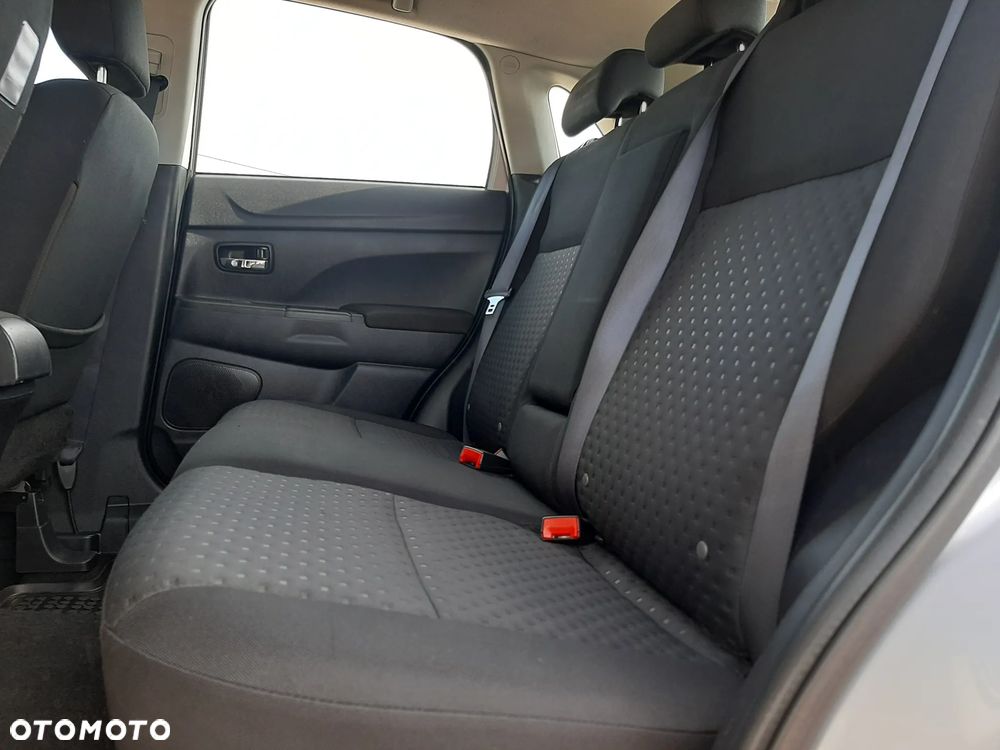 Mitsubishi ASX 1.8 DI-D 2WD Invite - 13
