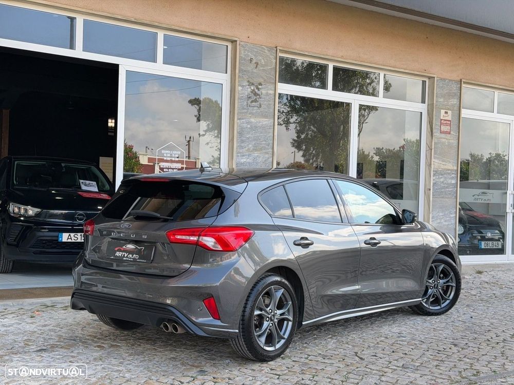 Ford Focus 1.0 EcoBoost ST-Line - 12