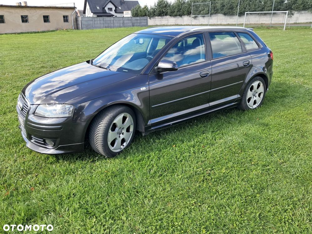 Audi A3 Sportback - 1