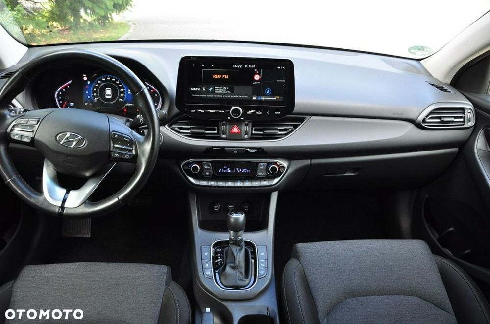 Hyundai i30 1.6 CRDI DCT Select - 32