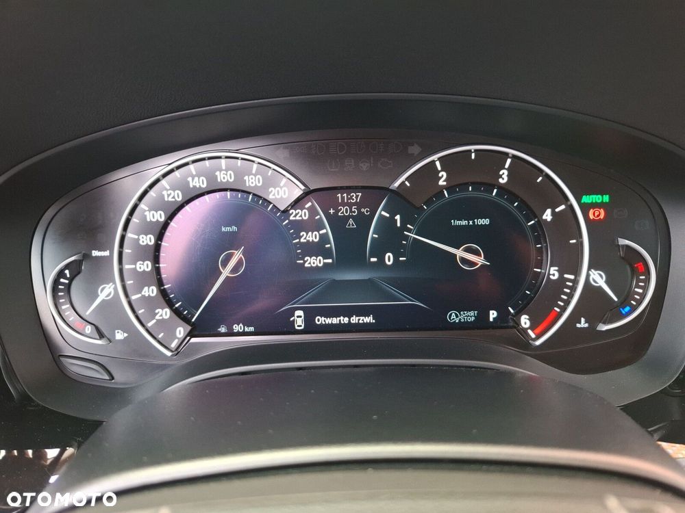 BMW Seria 5 520d xDrive Luxury Line sport - 17