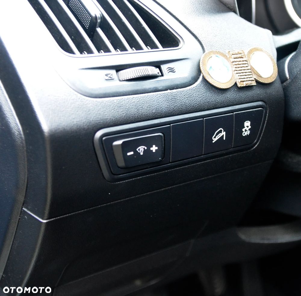 Hyundai ix35 1.7 CRDi 2WD Fifa World Cup Edition - 13