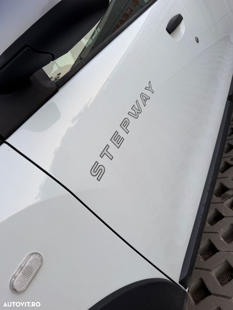 Dacia Lodgy 1.5 dCi 109 CP Stepway - 10