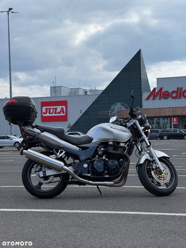 Kawasaki ZR - 5