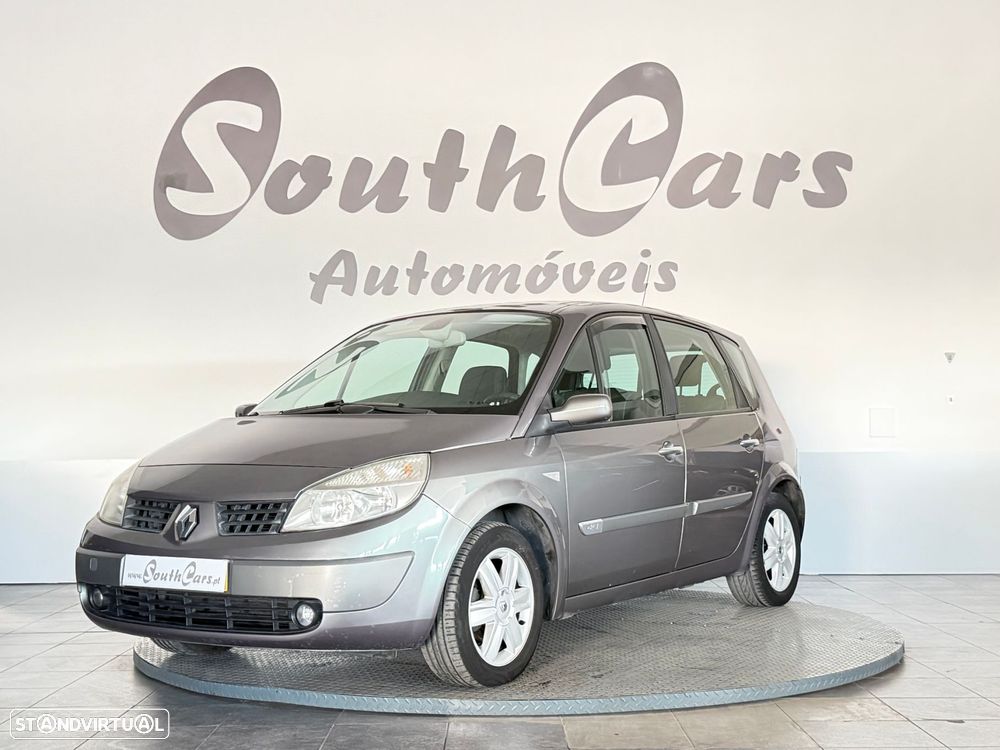 Renault Mégane Scénic - 10