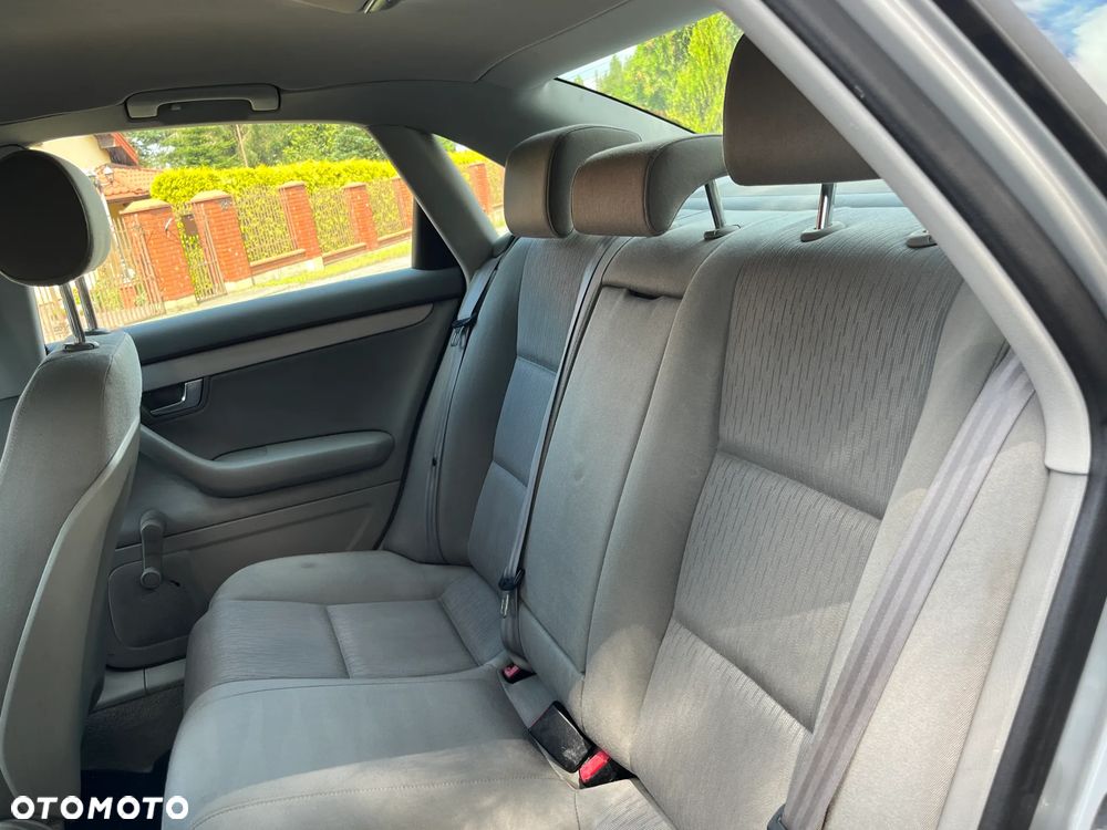 Audi A4 Limousine - 19
