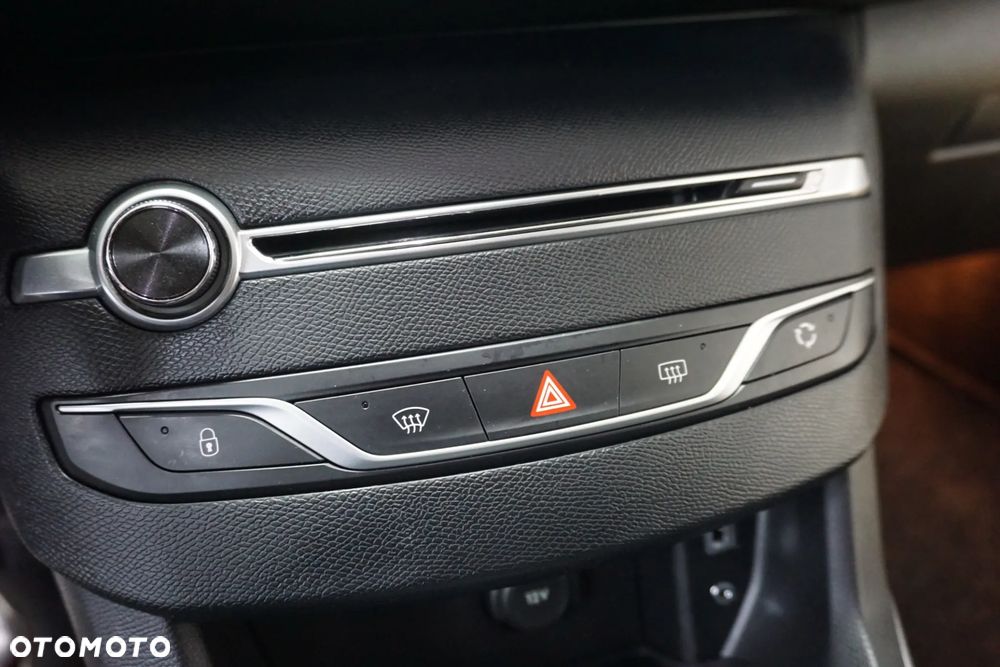 Peugeot 308 BlueHDi FAP 120 EAT6 Stop & Start Active - 38