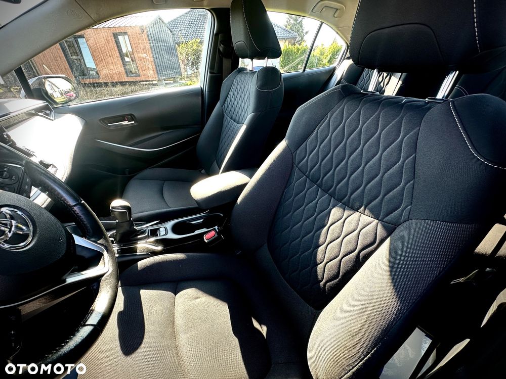 Toyota Corolla 1.8 Hybrid Comfort - 22