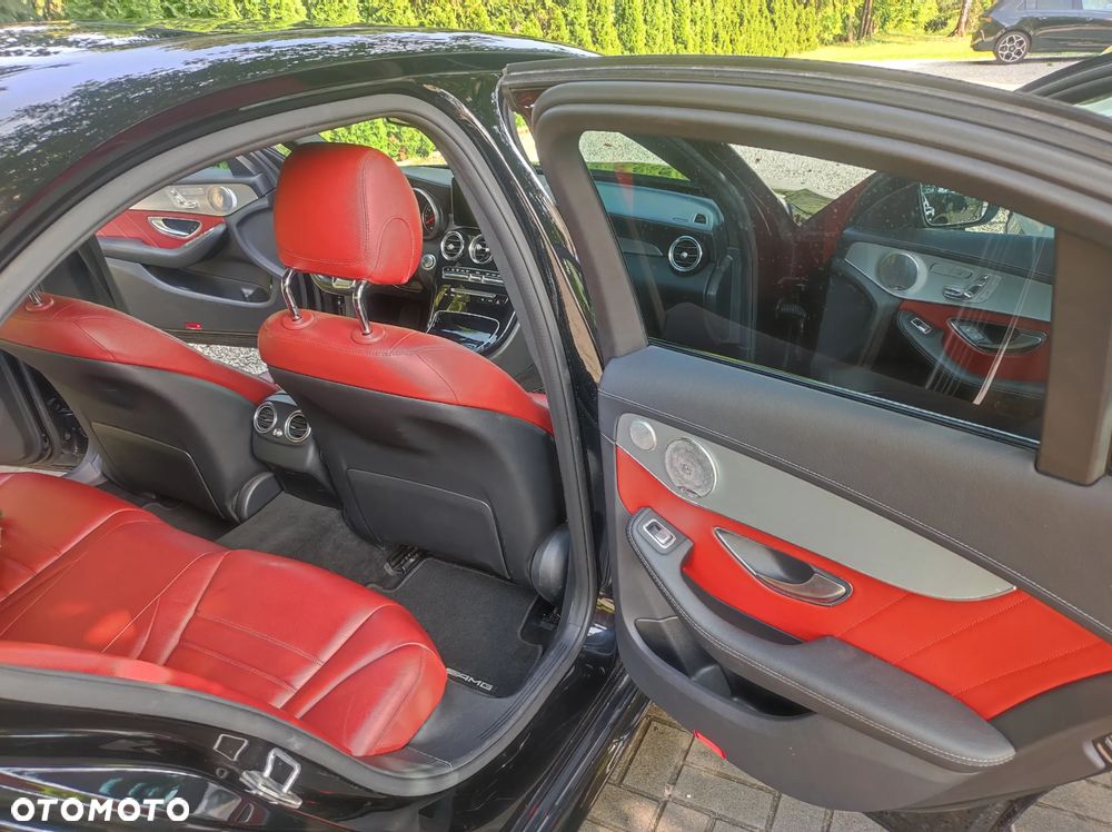 Mercedes-Benz Klasa C AMG 43 4Matic 9G-TRONIC - 12