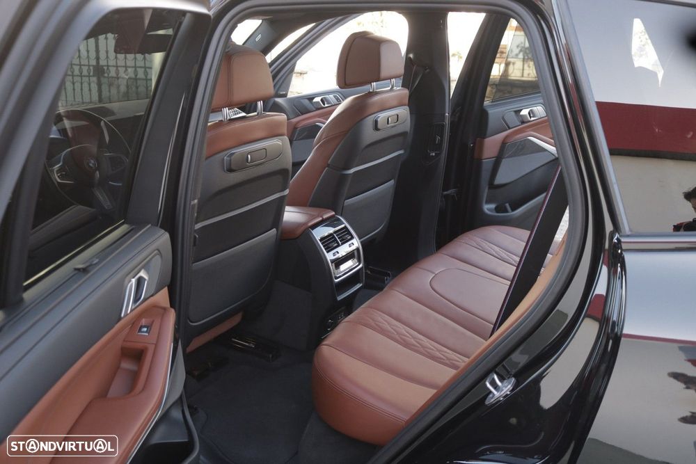 BMW X5 50 e xDrive Pack M Desportivo Pro - 34