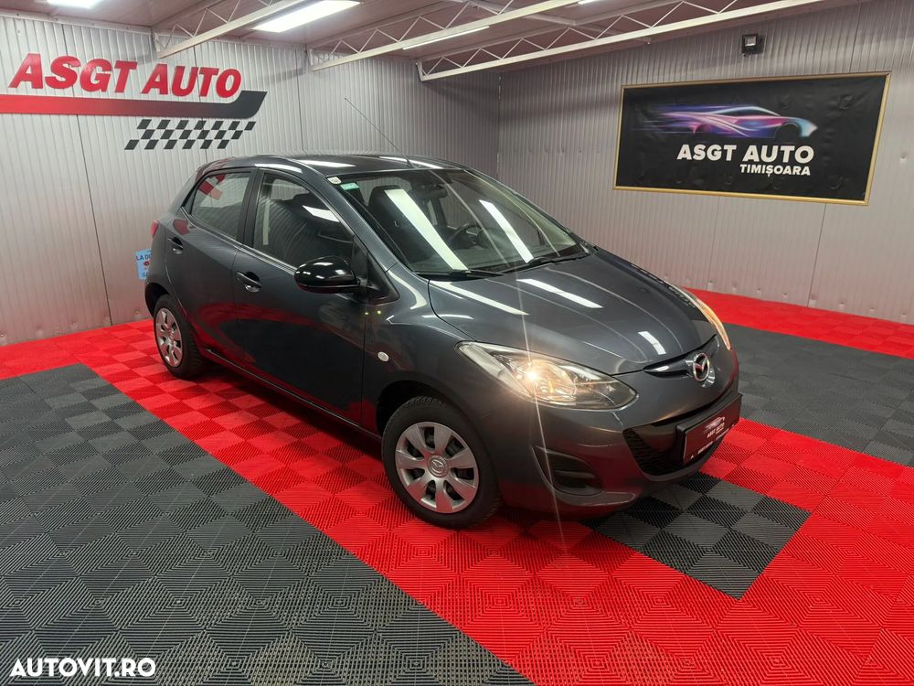 Mazda 2 - 3