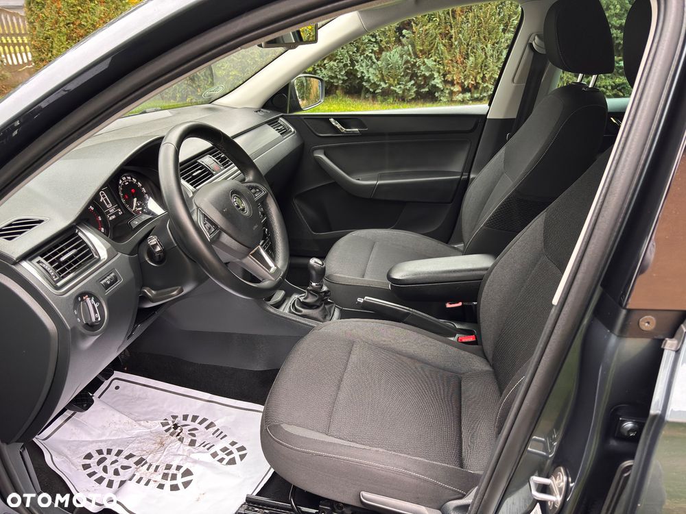 Skoda RAPID 1.2 TSI Elegance Max - 21