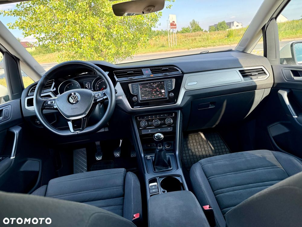 Volkswagen Touran 1.6 TDI SCR (BlueMotion Technology) SOUND - 6