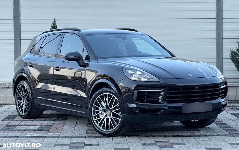 Porsche Cayenne - 1