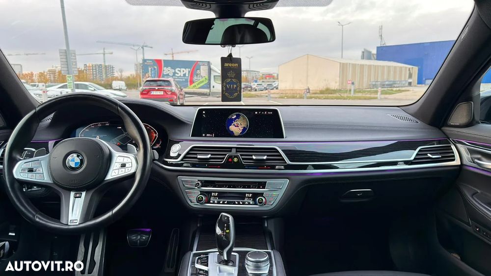 BMW Seria 7 730d xDrive MHEV - 16