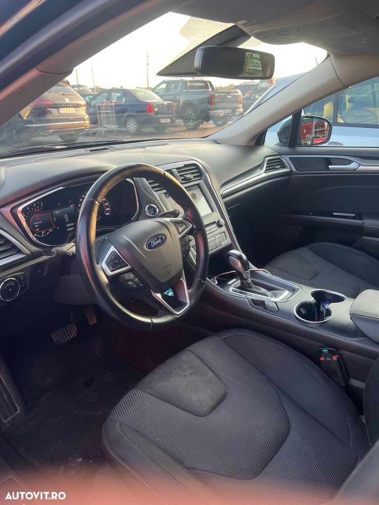 Ford Mondeo 2.0 TDCi Powershift AWD Titanium - 6