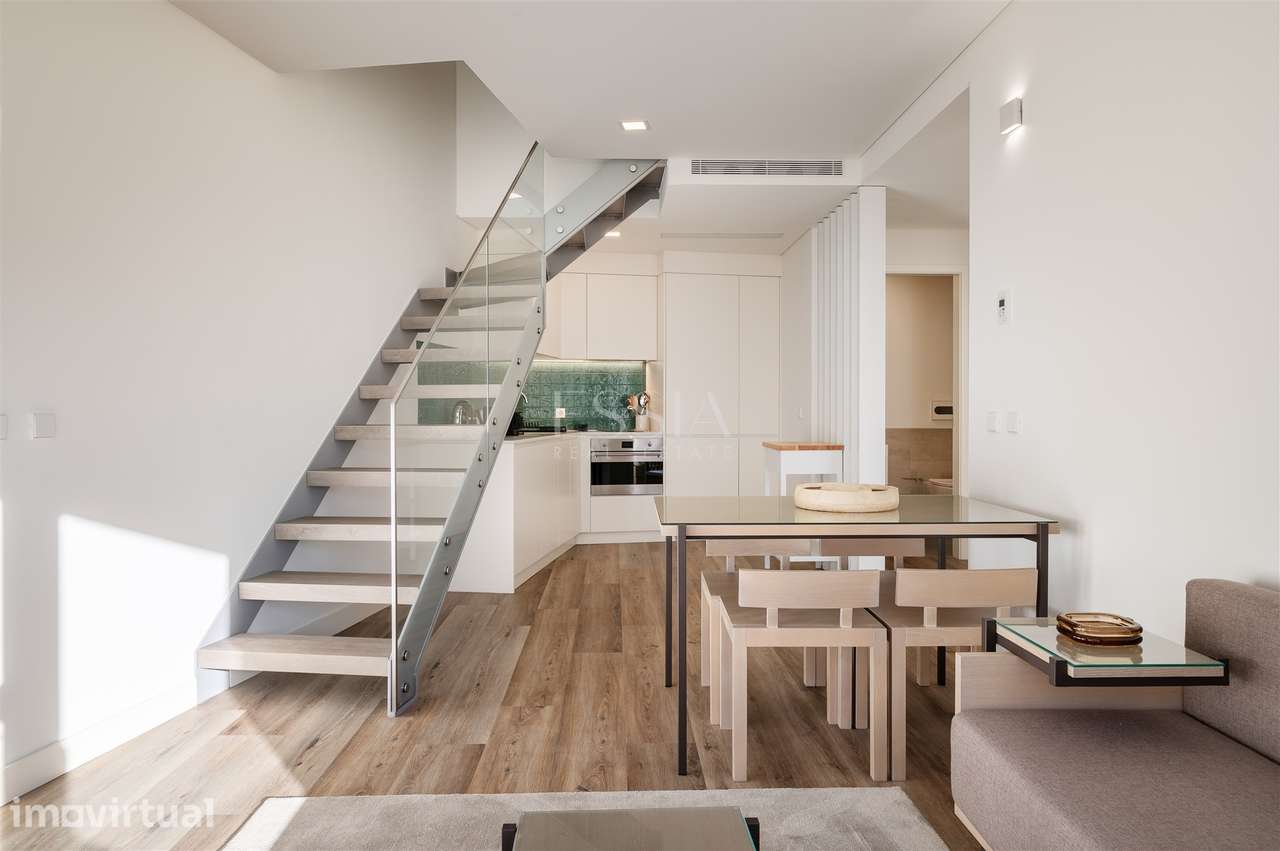 Moradia T2 Duplex com Varanda e Terraço no Fervença Palace - Grande imagem: 5/32